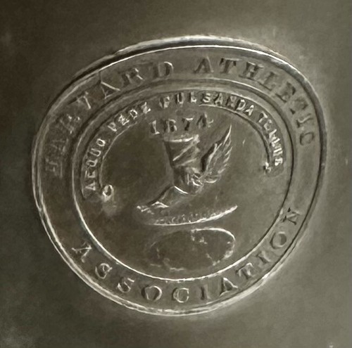 Antica tazza trofeo pista peltro 1874 Harvard Athletic Association - Foto 2 di 5