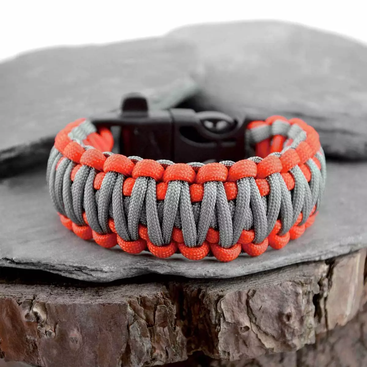 5 Easy Variations on the Cobra Weave, Part 3 - Paracord Planet