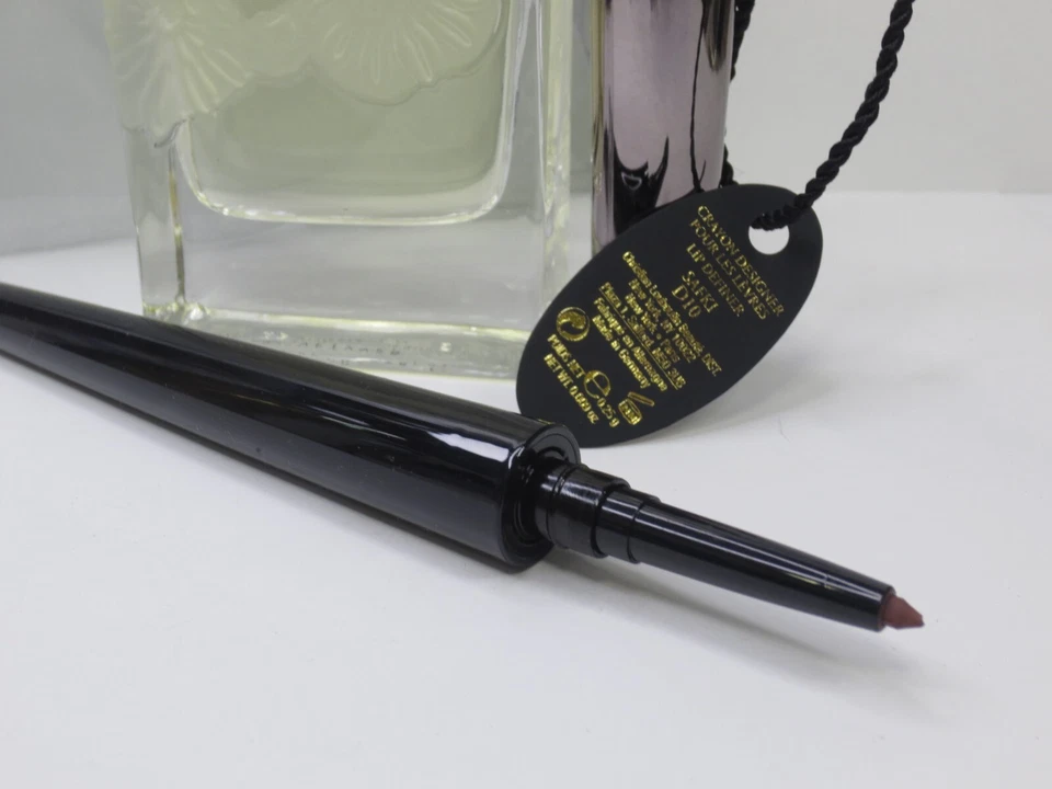 CHANTECAILLE VETYVER EDP 2,6 OZ & LOUBOUTIN LIP DEFINER D10 0,009 OZ - Imagem 2 de 3