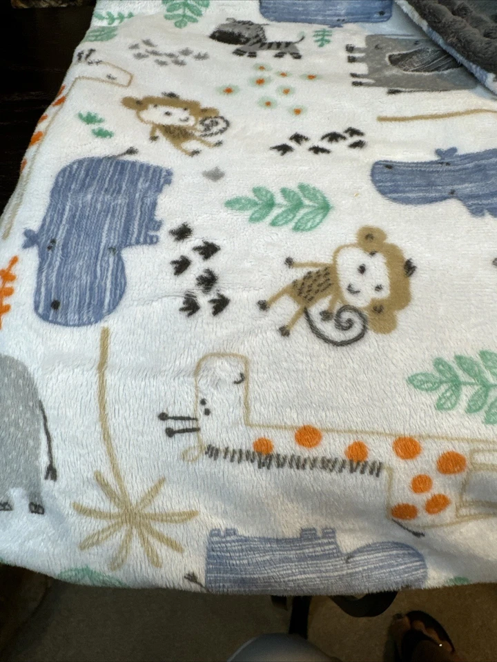 Manta de bebé Safari punto texturizado reversible Minky felpa 30x34 Baby Want Designs Foto 4 de 4