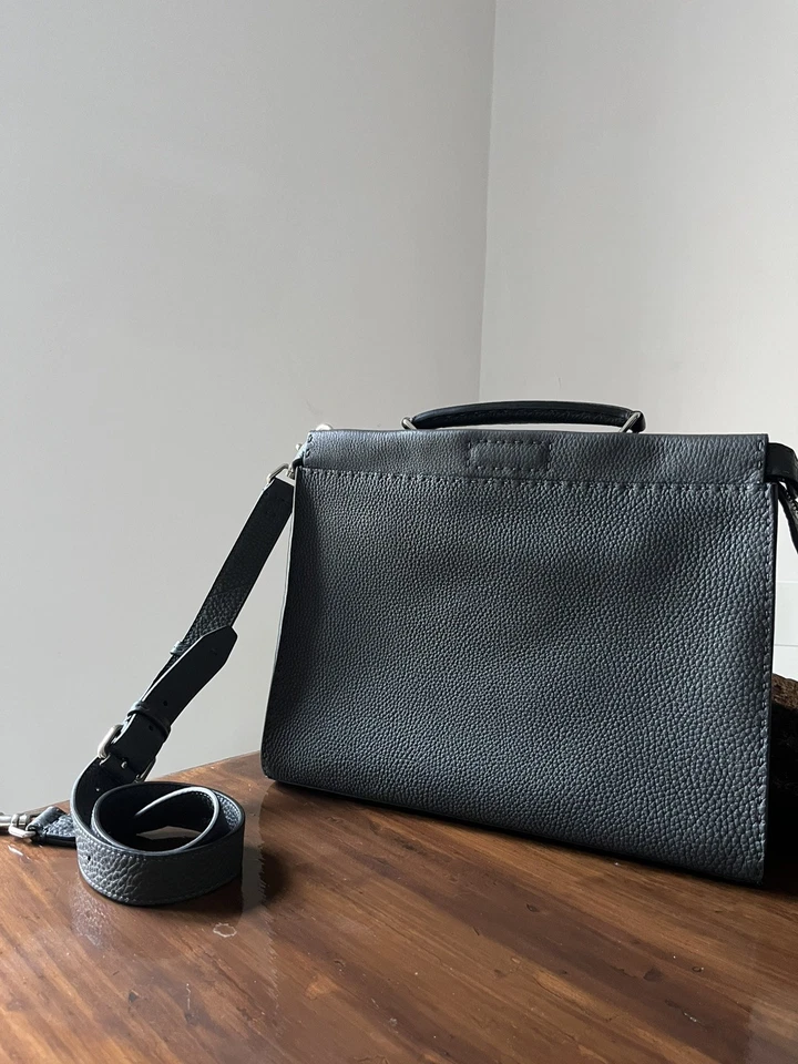 Fendi Peekaboo, foto 1 di 3