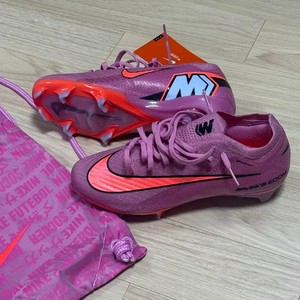 Nike Vapor 16 Elite FG Soccer Cleats - Size 230