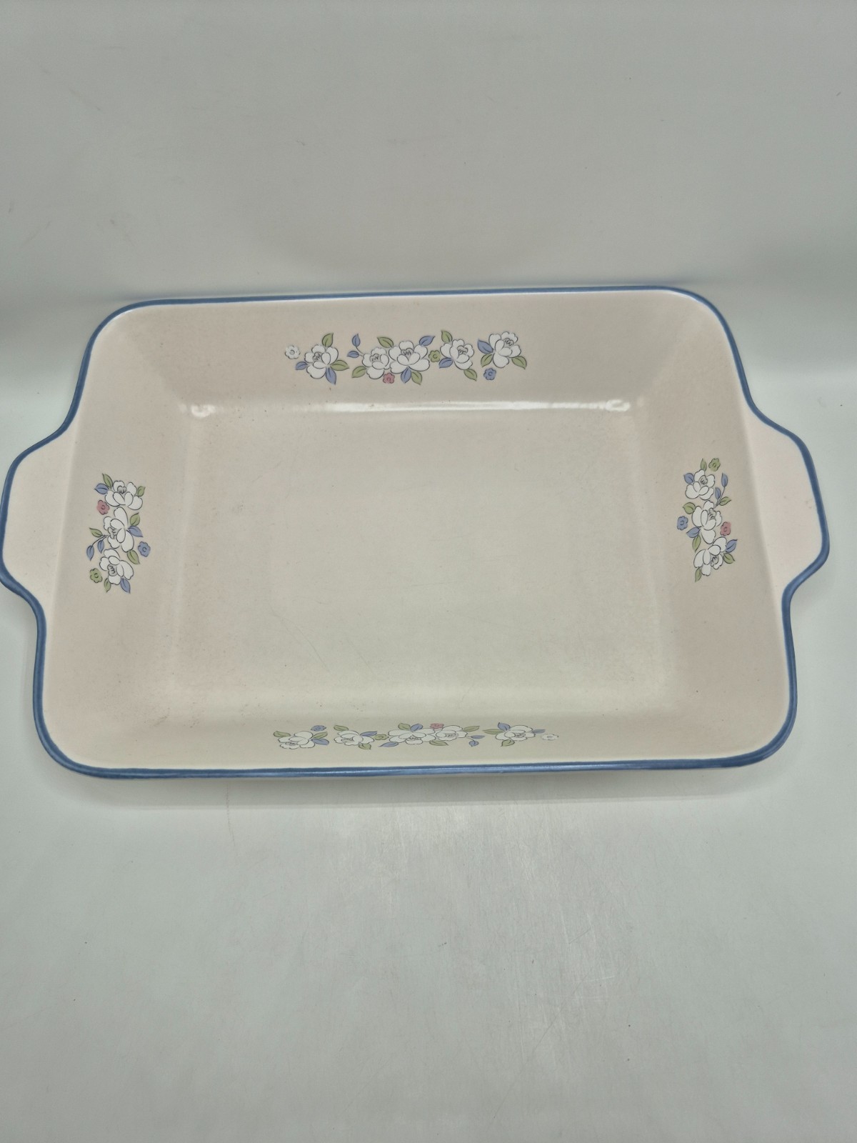 Hearthside Chantilly Fleur De Lune 14 Inch Rectangular Baker