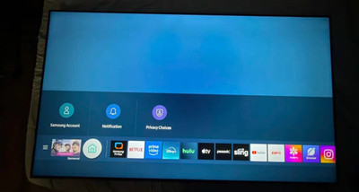 Samsung TU7000 55'' 4K LED Smart TV  Samsung UN55TU7000FXZA
