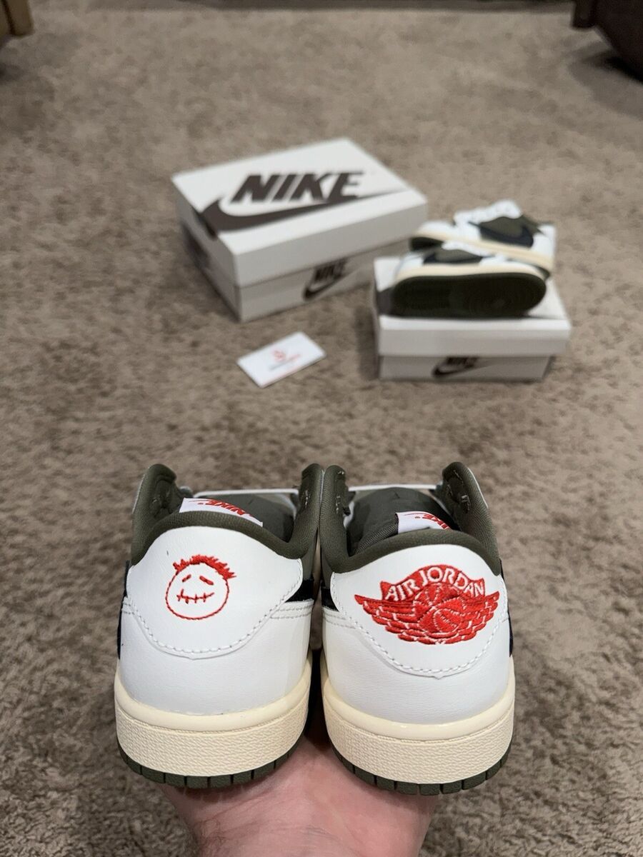 Size 2.5Y - (PS) Travis Scott x Air Jordan 1 Retro OG SP Low Size 2.5Y - (PS) Travis Scott x Air Jordan 1 Retro OG SP Low