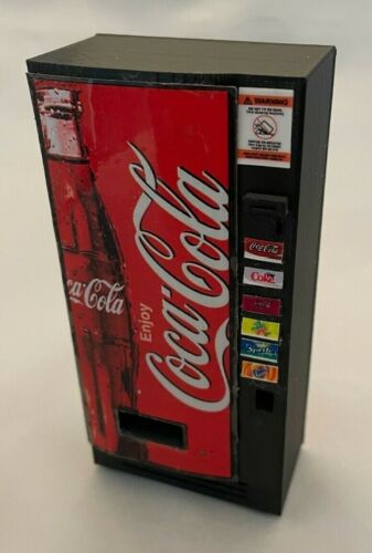 1:18 Scale Coke Coca Cola Drink Snack Vending Machine Diorama Display - Picture 1 of 57