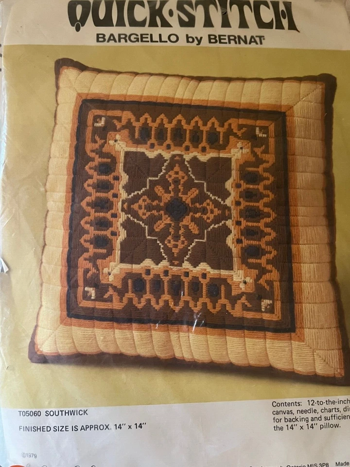 Almohada Bernat Bargello vintage de puntada rápida + porta llaves alcaparras de lona Foto 2 de 4