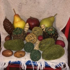 Vtg Faux Artificial Fruit And Vegetables Plastic &  Wood Basket Lot