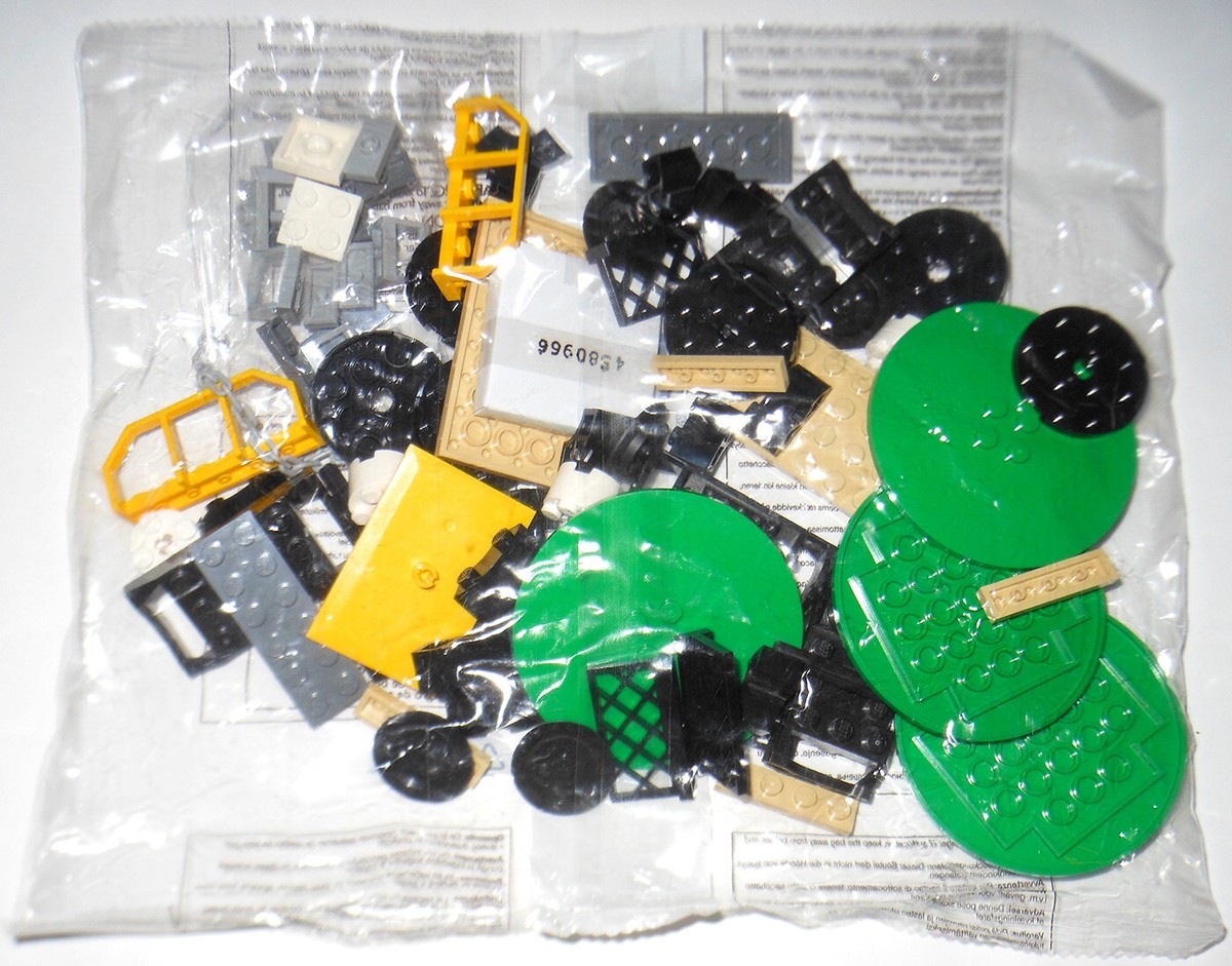 LEGO 60052 Cargo Train: ALL 8 NEW SEALED NUMBERED BAGS most of set