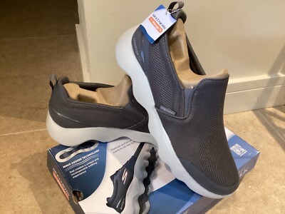 SKECHERS GO WALK MASSAGE FIT TRAINERS BRAND NEW