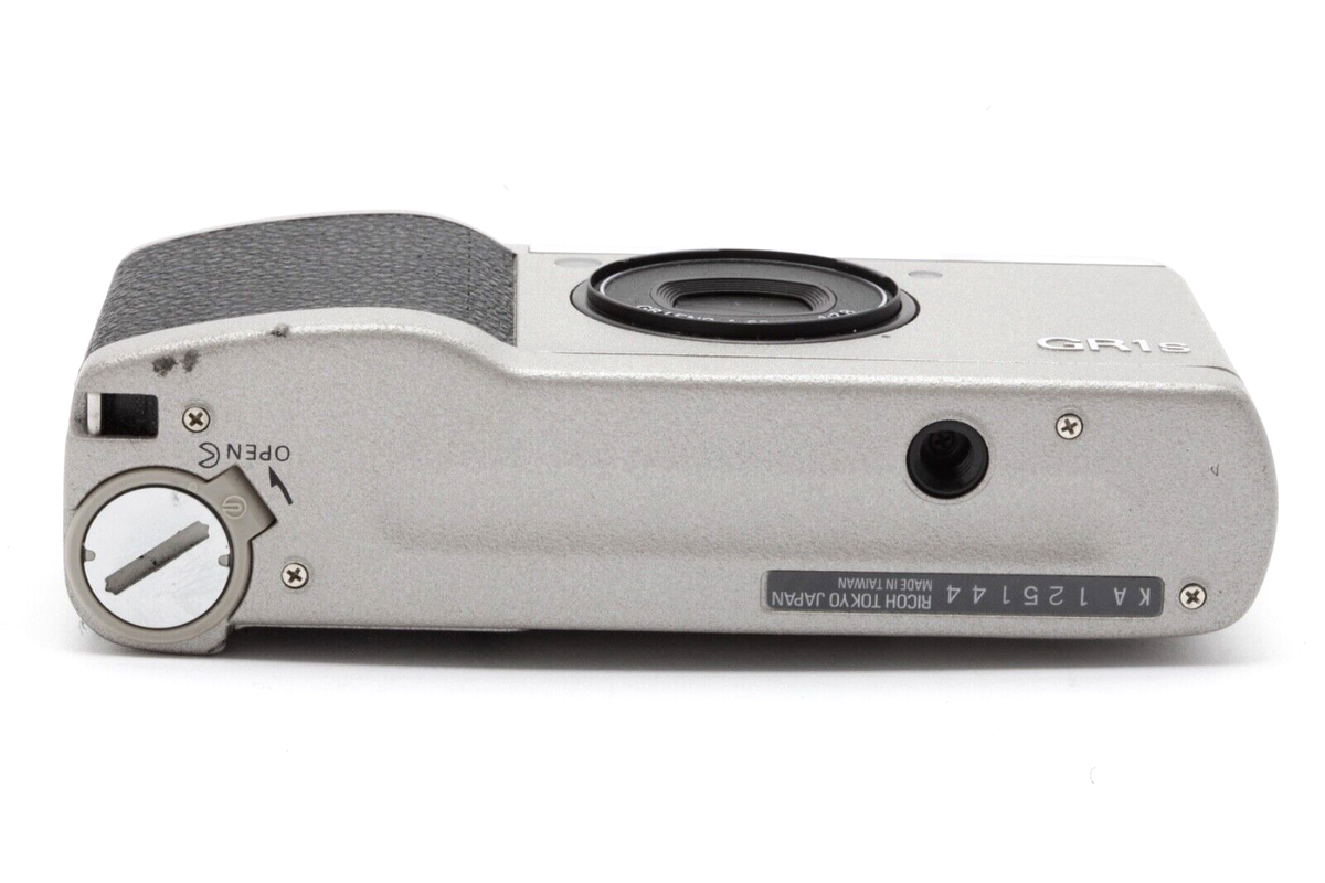 Ricoh GR1s (Silver) 35mm Point & Shoot Film Camera with Case Ricoh GR1s (Silver) 35mm Point & Shoot Film Camera with Case