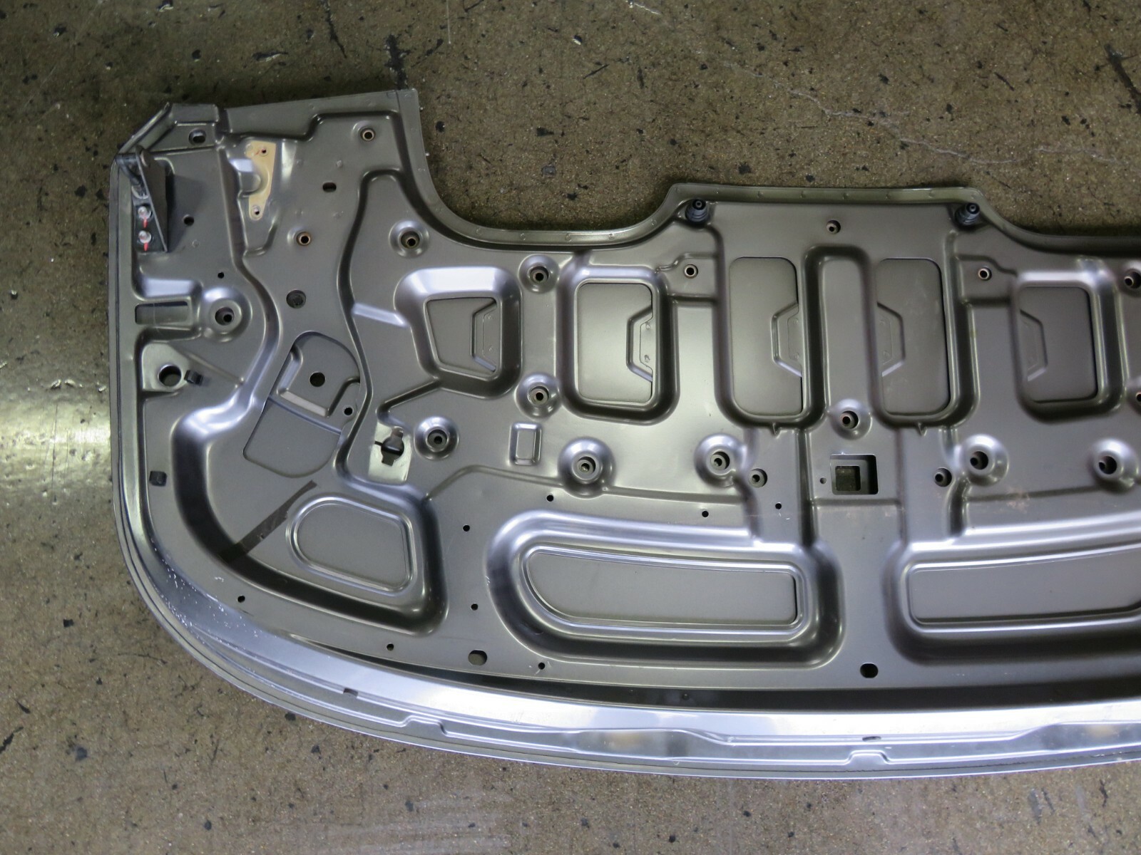 Maserati Granturismo Cabrio, Tonneau Cover Panel, Used, P/N 82859000