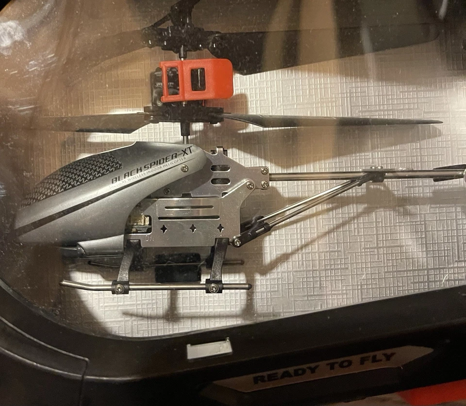 Helicóptero interior inalámbrico táctico Black Spider XT plateado nuevo en caja Foto 2 de 4