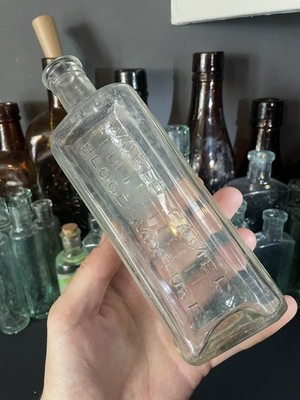 Antike Vintage Clarke's Lincoln World berühmte Blutmischung Glas geprägte Flasche