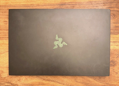 Razer Blade 15 | i7-8750H | 32GB RAM | GTX 1060 | 1TB SSD | 144Hz