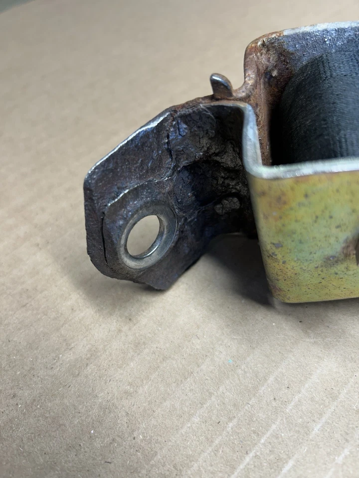 Juego de cinturón de seguridad de regazo F100 F250 F350 1973-1976 OEM Ford negro Foto 3 de 4