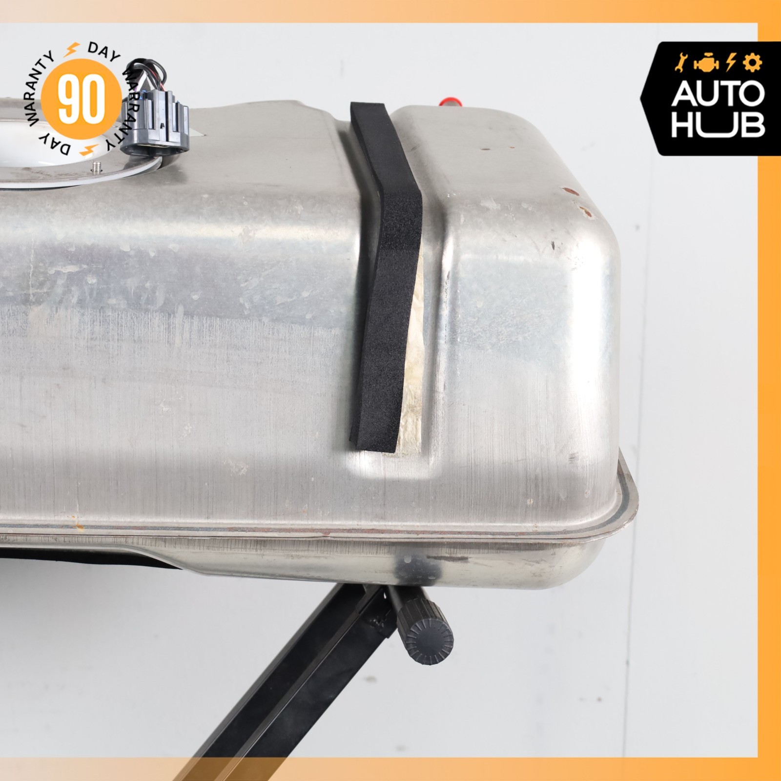 13-14 Aston Martin V8 Vantage Gas Fuel Tank Reservoir Assembly DG339C133AC OEM