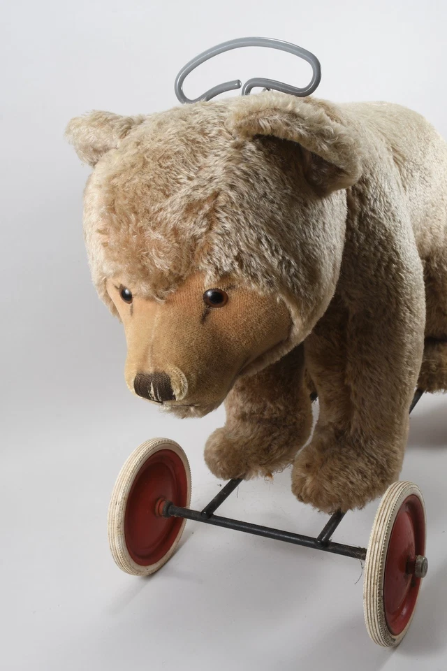 Q19G50- Vintage Steiff Reittier Bär auf Rädern mit Stimme Knopf im Ohr - Bild 2 von 4