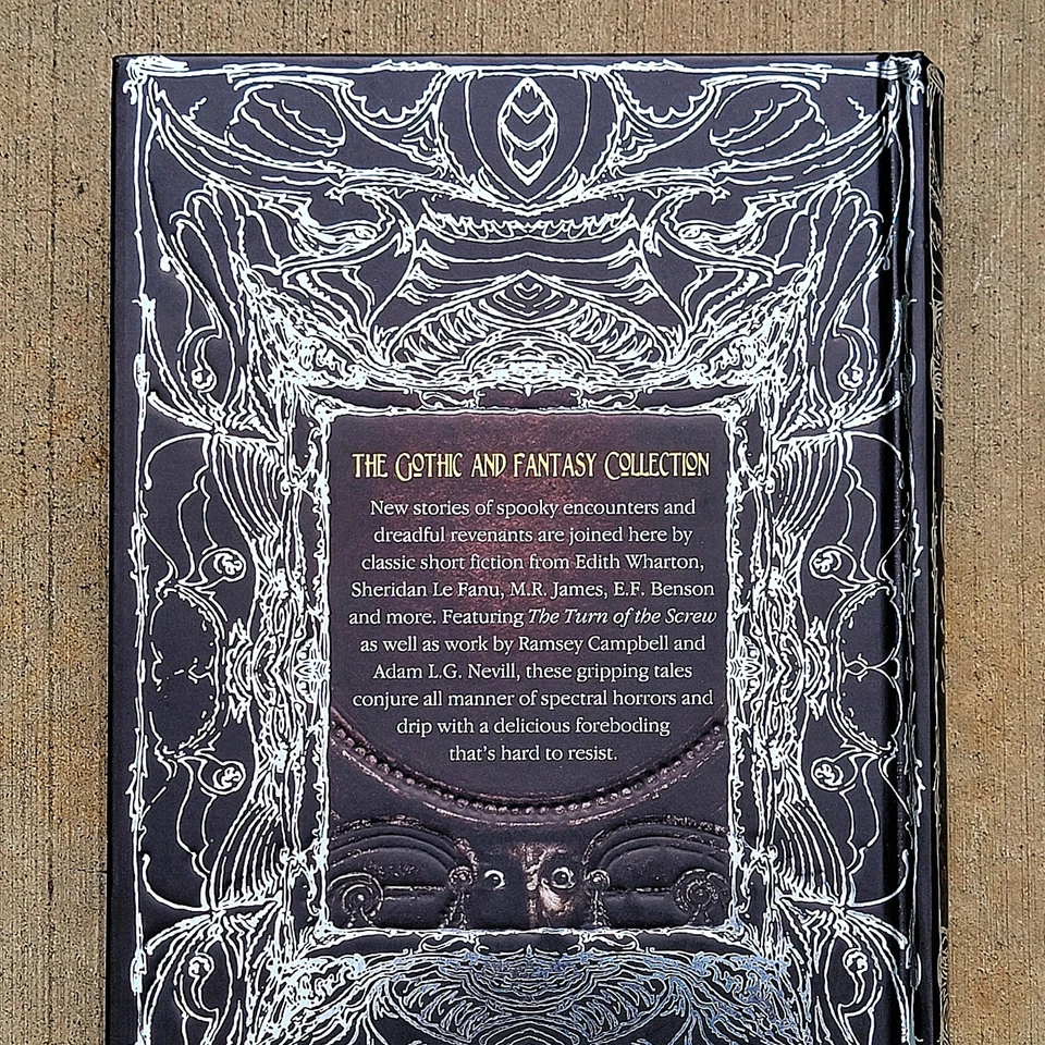 Terrifying Ghosts Short Stories Book Foto 4 de 4