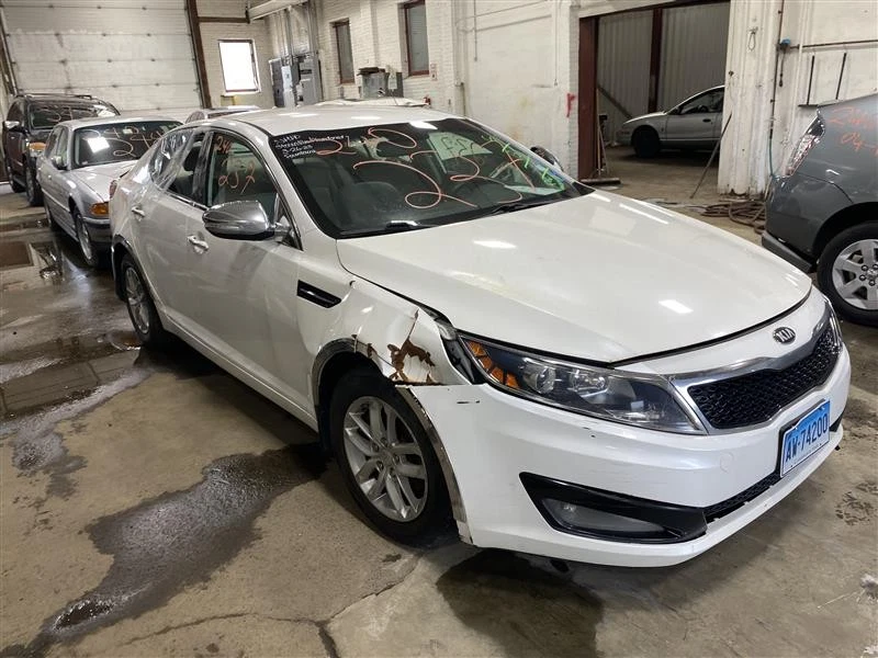 RADIATOR Hyundai Sonata Kia Optima 2011 11 2012 12 2013 13 AT 1350993 Foto 3 de 4