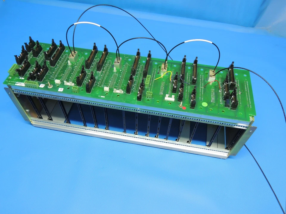 Applied Materials 0120-00692 + 0110-01924   9090-01155 Gehäuse Inkl. Rechnung  - Bild 2 von 4