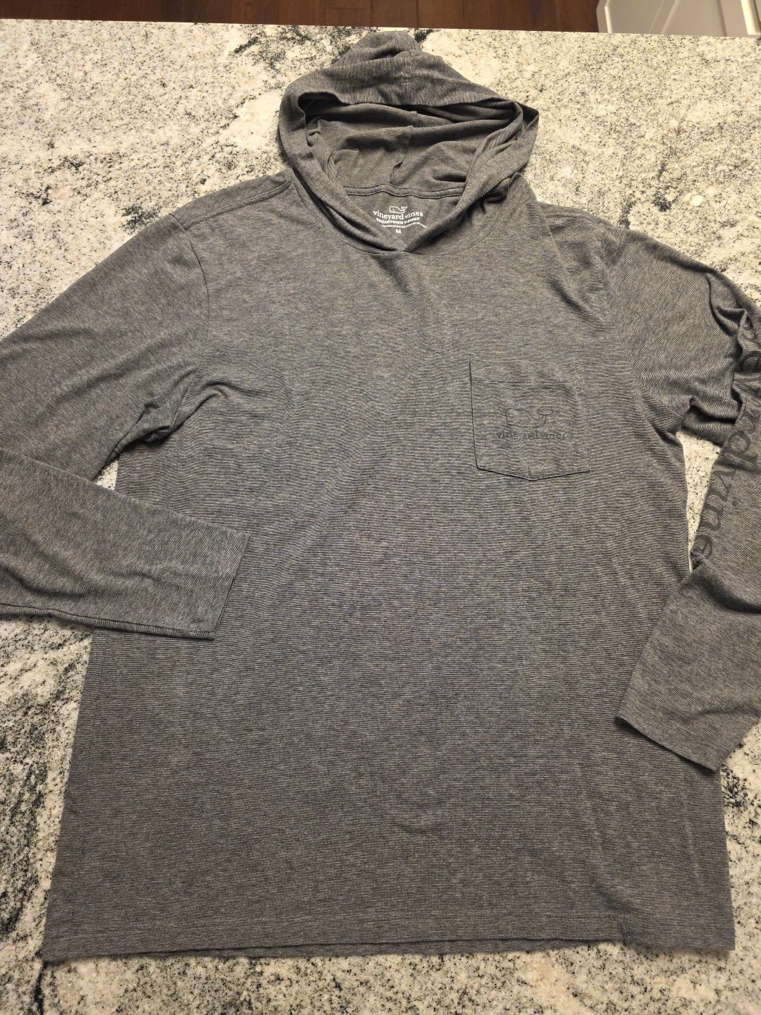 Vineyard Vines Lightweight T Shirt Hoodie Men Medium Gray Stretch Fishing J31