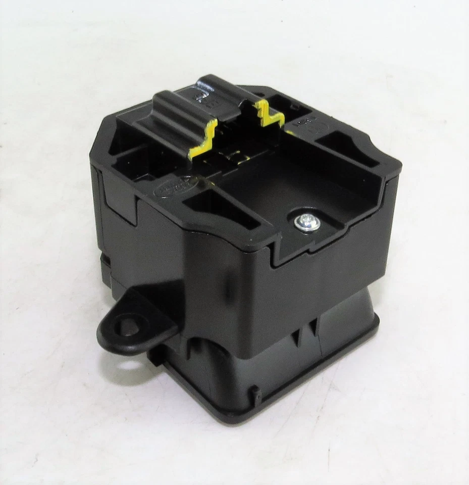 GJ32-2B623-AA Range Rover Evoque L538 Genuine Electric Parking Handbrake Switch - Image 2 of 4