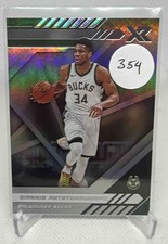 2020-21 Panini Chronicles Giannis Antetokounmpo #274 Bucks