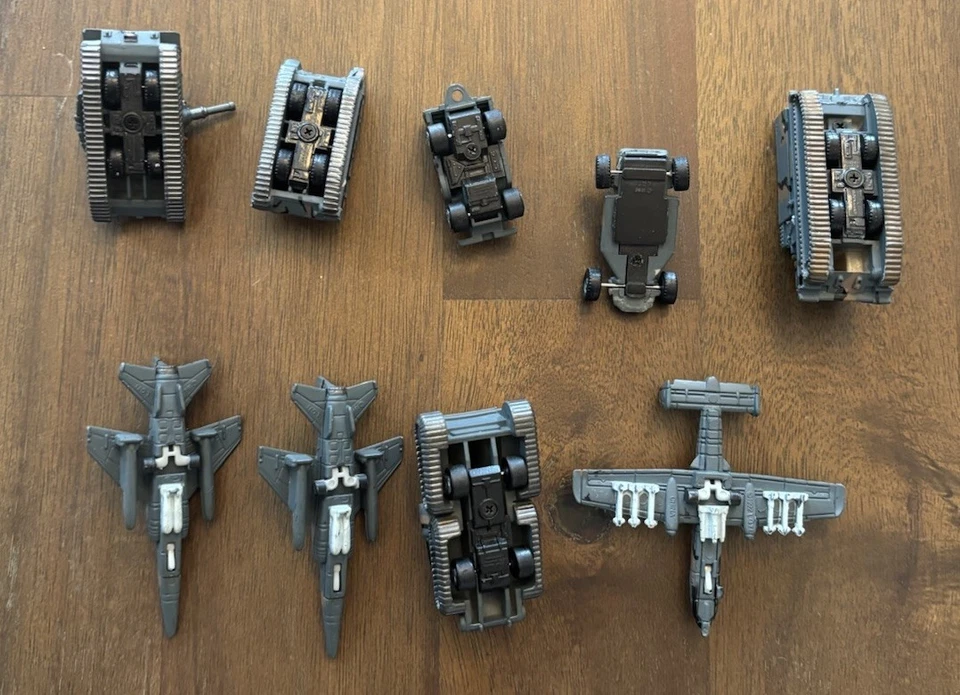 Lote Micro Máquinas Militares De Colección - Aviones Helicópteros Tanques + MÁS - 50 PIEZAS Foto 3 de 4