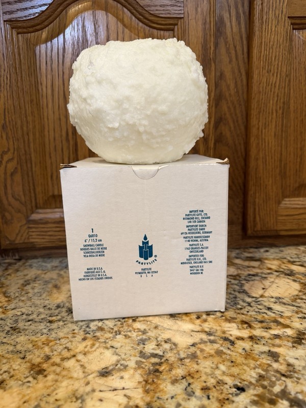 PartyLite Vintage Large 6” SNOWBALL Candle, Orig Box Q6810 #B23