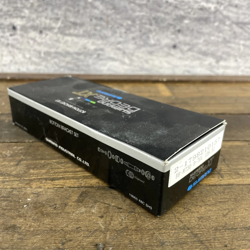 Shimano Deore XT BB-M730 Bottom Bracket Set 126.5mm Vintage MTB Sealed NOS New - Image 4 of 4