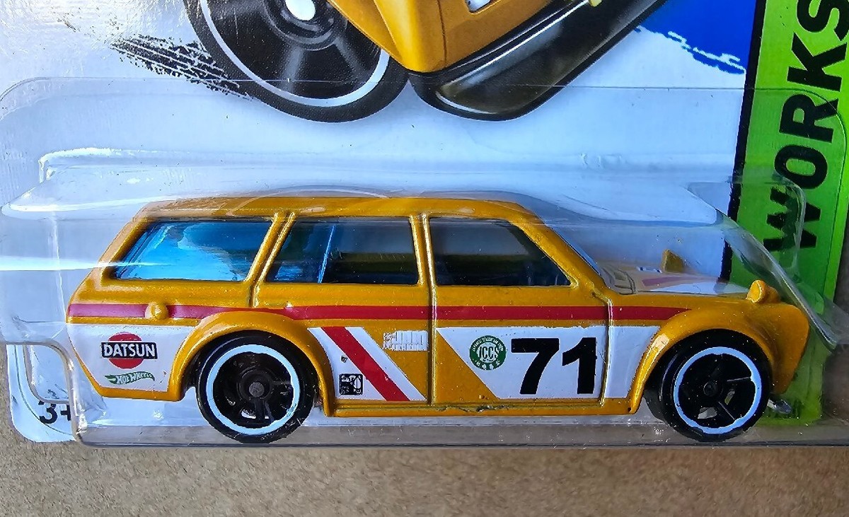 Hotwheels’71 DATSUN 510 WAGON yellow Hot Wheels 2015 - '71 DATSUN 510 Wagon [YELLOW] LIGHT GREEN