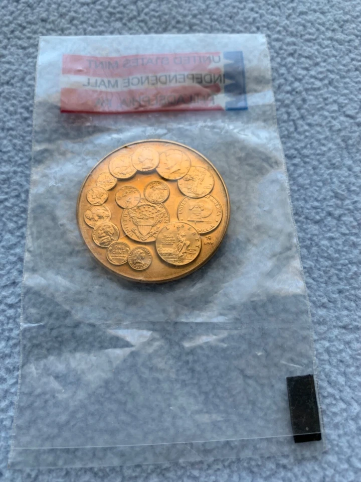 United States Mint 200th Bicentennial Coin 1792-1992 Independence Mall,PA/SEALED - Image 2 of 2