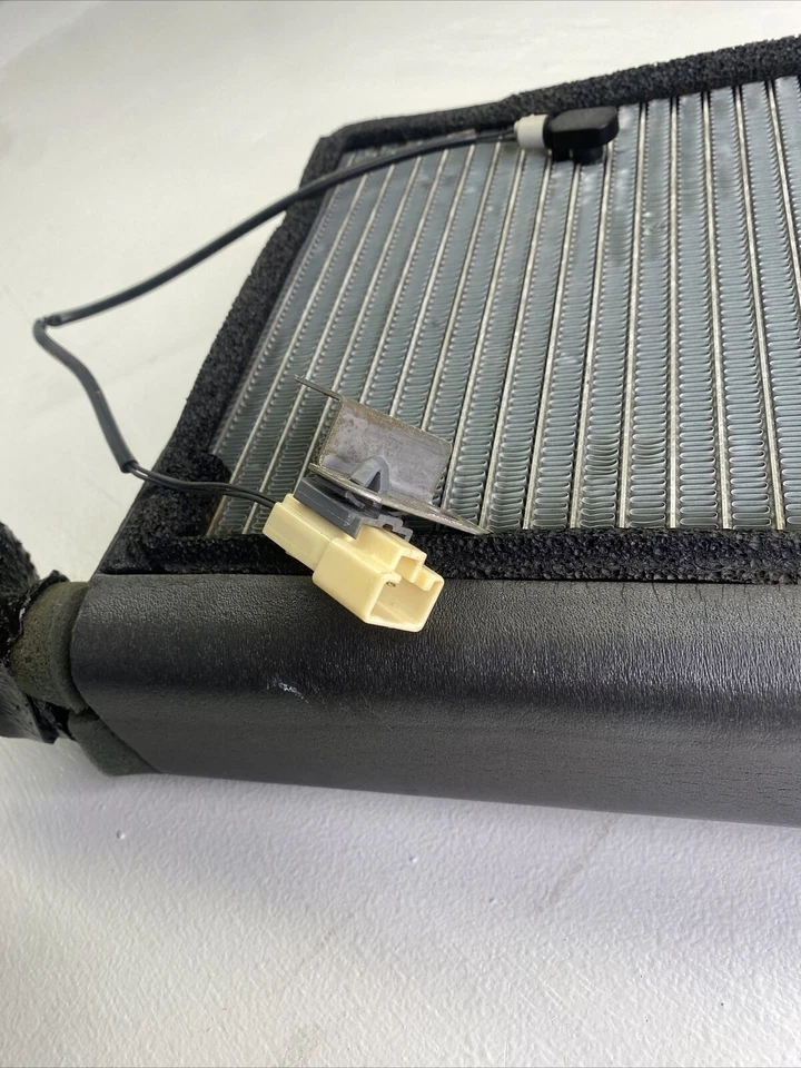 2003-2008 Mazda 6 Mazda6 2.3L Sedan A/C Evaporator Factory OEM - Image 3 of 4