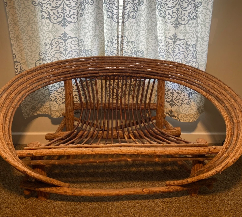 Sofá loveseat de madera hecho a mano estilo Adirondack forma ovalada excelente estado. RARO Foto 2 de 4