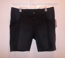 Ingrid & Isabel Womens Size 14 Black Denim Maternity Shorts With Side Belly Band