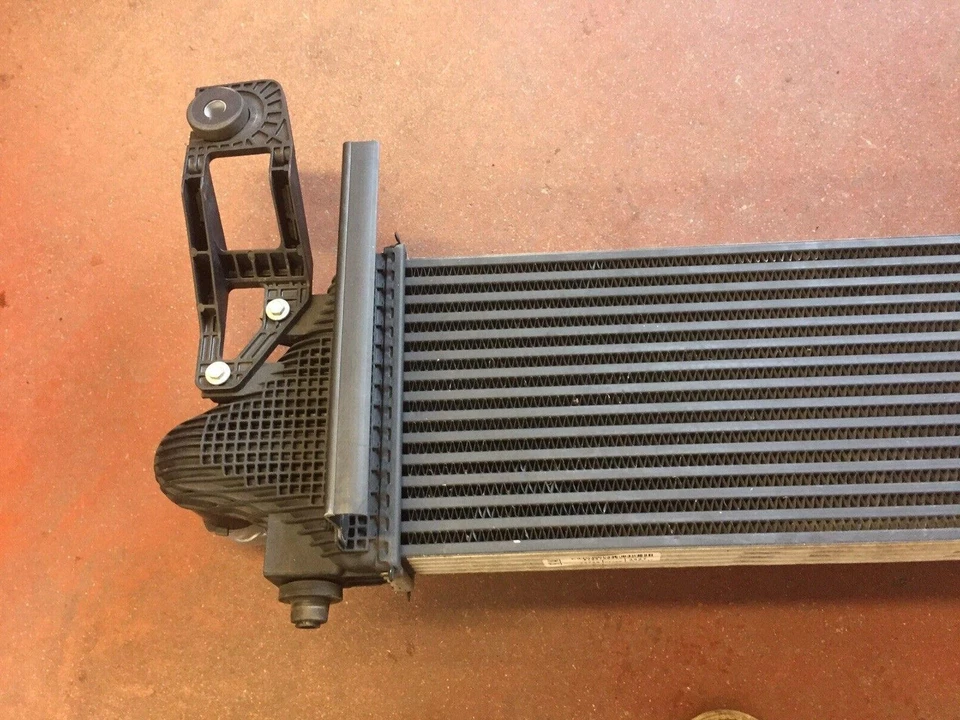 Intercooler Ram 1500 Classic 2014-2019 (cuerpo antiguo, rueda de 5 tacos), 52014947AB, usado Foto 3 de 4