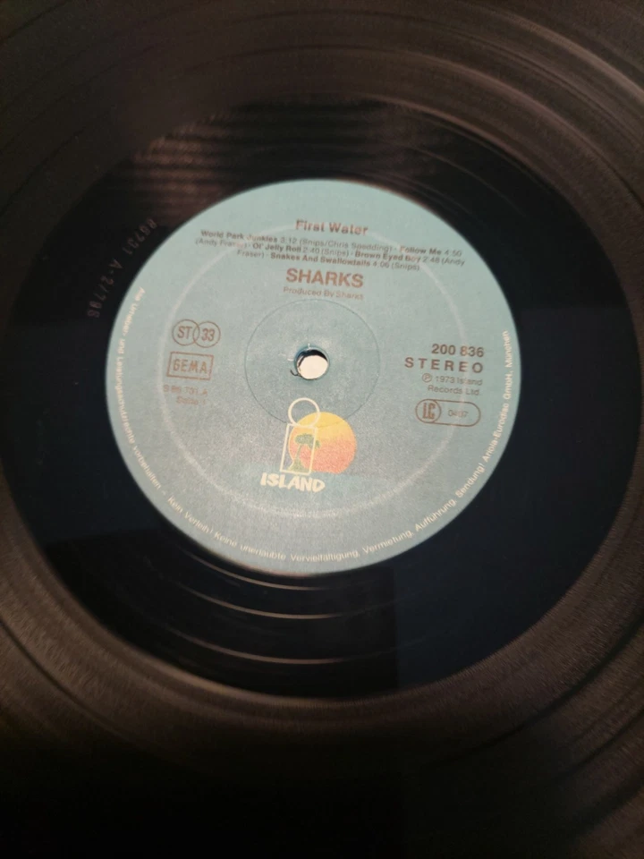 UNUSED  SHARKS First Water  NR.  200836 Lp GER 1979 SLEEVE/VINYL =M- - Bild 3 von 4
