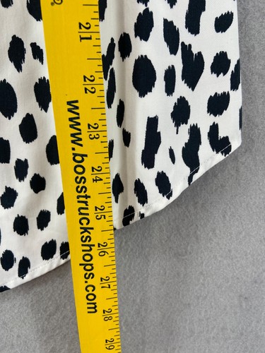 Chico’s Hemd Gr. 0 Small 4 6 schwarz weiß bügelfrei Cheeta Print Knopfleiste Karriere - Bild 5 von 11