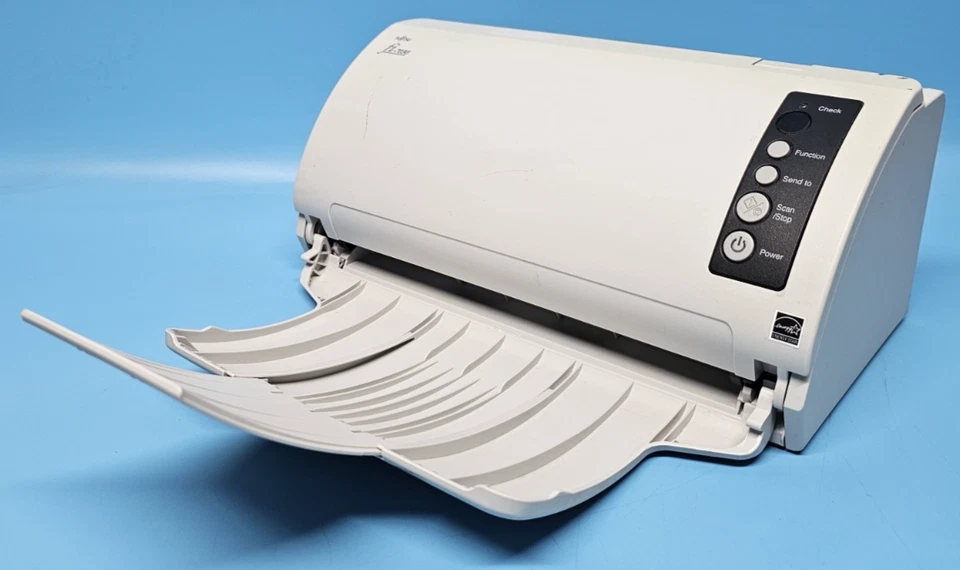 Fujitsu FI-7030 Color Duplex Dokumentenscanner, Gesamtscans, getestet funktioniert