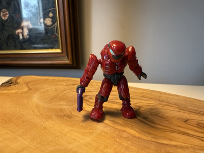 HALO MEGA BLOKS CRIMSON RED COVENANT ELITE PILOT MINIFIGUR MAF SERIE 4