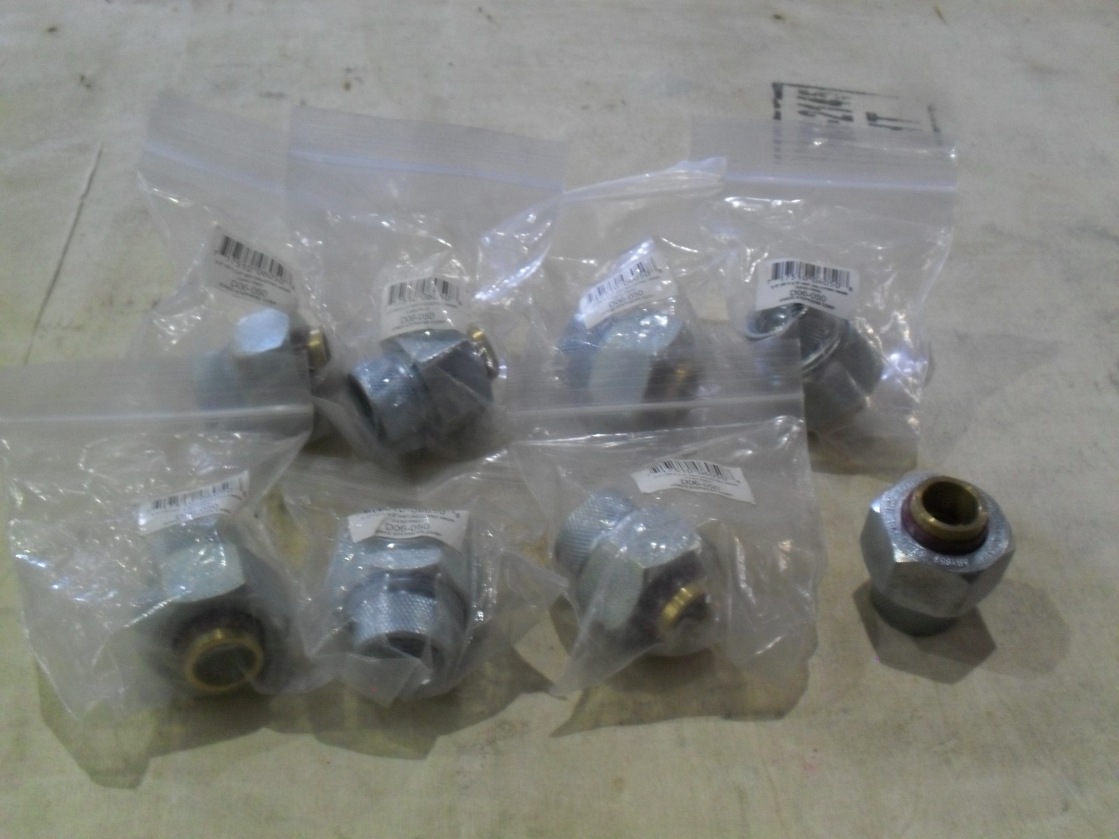 Jones Stephens D06-050 1/2" FIP x 1/2" Sweat dielectric union Lead free x8  S3