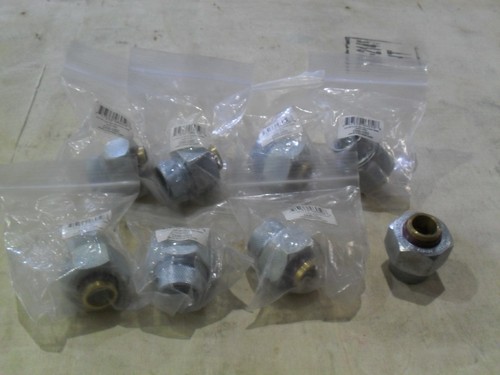 Jones Stephens D06-050 1/2" FIP x 1/2" Sweat dielectric union Lead free x8 S3