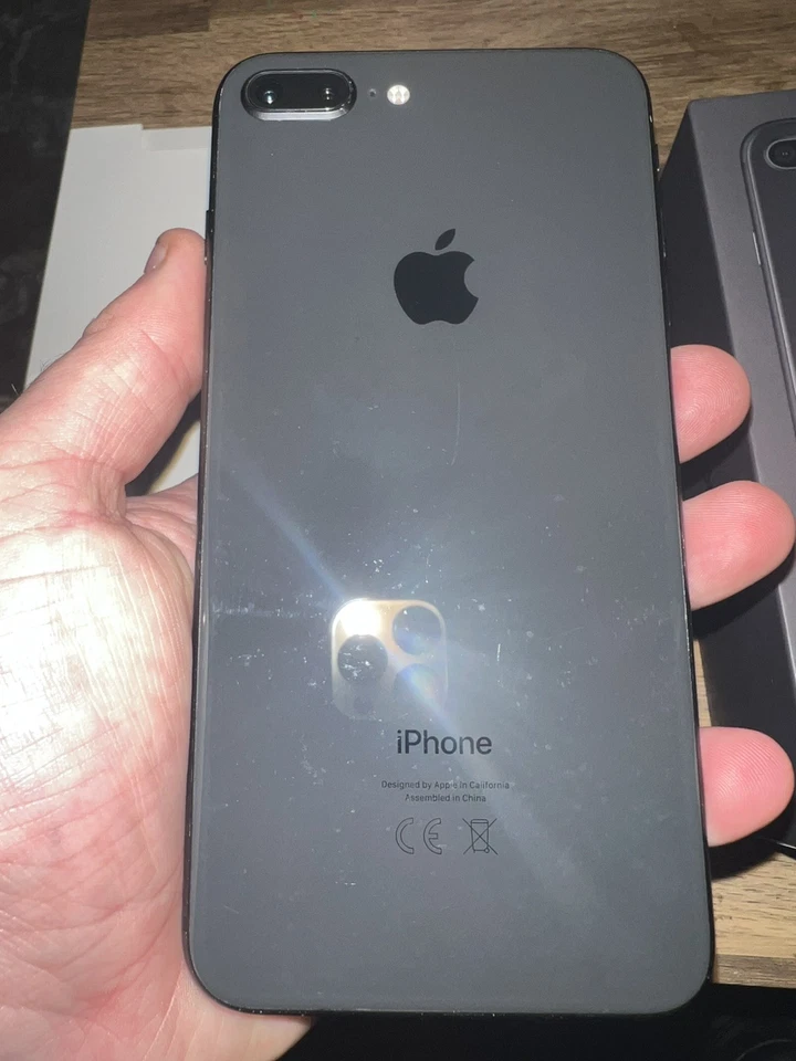 Apple iPhone 8 Plus 64GB, Space Grey, Unlocked, BOXED - Image 3 of 4