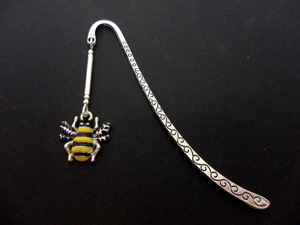 A PRETTY TIBETAN SILVER HONEY BEE CHARM BOOKMARK. NEW.