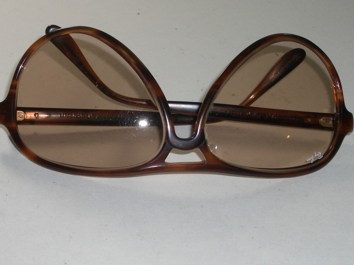 62mm VINTAGE B&L RAY-BAN BROWN PHOTOCHROMIC TORT TRADITIONAL