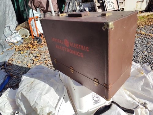 Vintage GE General Electric Electronics Tube Caddy for Repairman - Full of Tubes - Picture 2 of 12