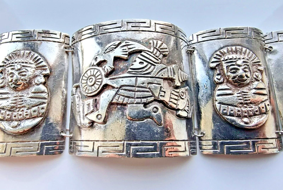 VINTAGE PERUVIAN 925 STERLING SILVER BRACELET  97.4 gr.  7" - Image 2 of 4