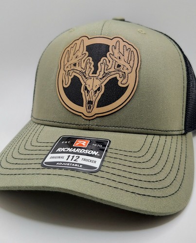 Hirschschädel - Richardson 112 Snapback Truckermütze - Loden/schwarz