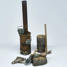 1/35 Scale Military Camp Stove & Tools Set - Axe, Shovel, Logs Unassembled